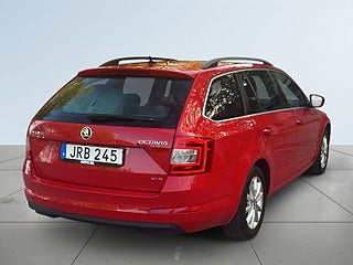Skoda Octavia Kombi 1.6 TDI 4x4 S&V-däck/Drag/Psens