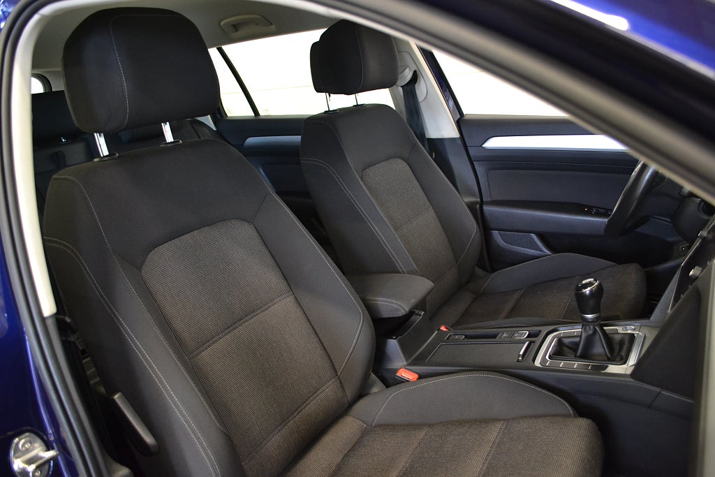 Volkswagen Passat Sportscombi 2.0 TDI 150hk Parkeringsvärmare P-Sensorer 2018
