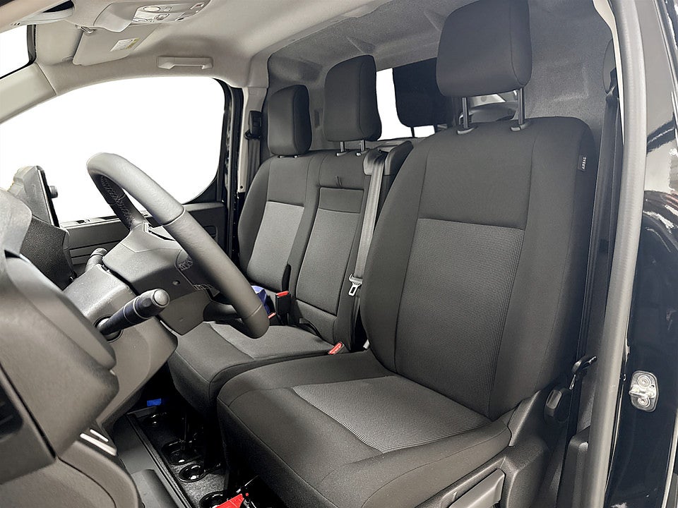 Bild på Opel Vivaro 150hk Aut L2 - EDITION! VÄRMARE & DRAGKROK INGÅR!
