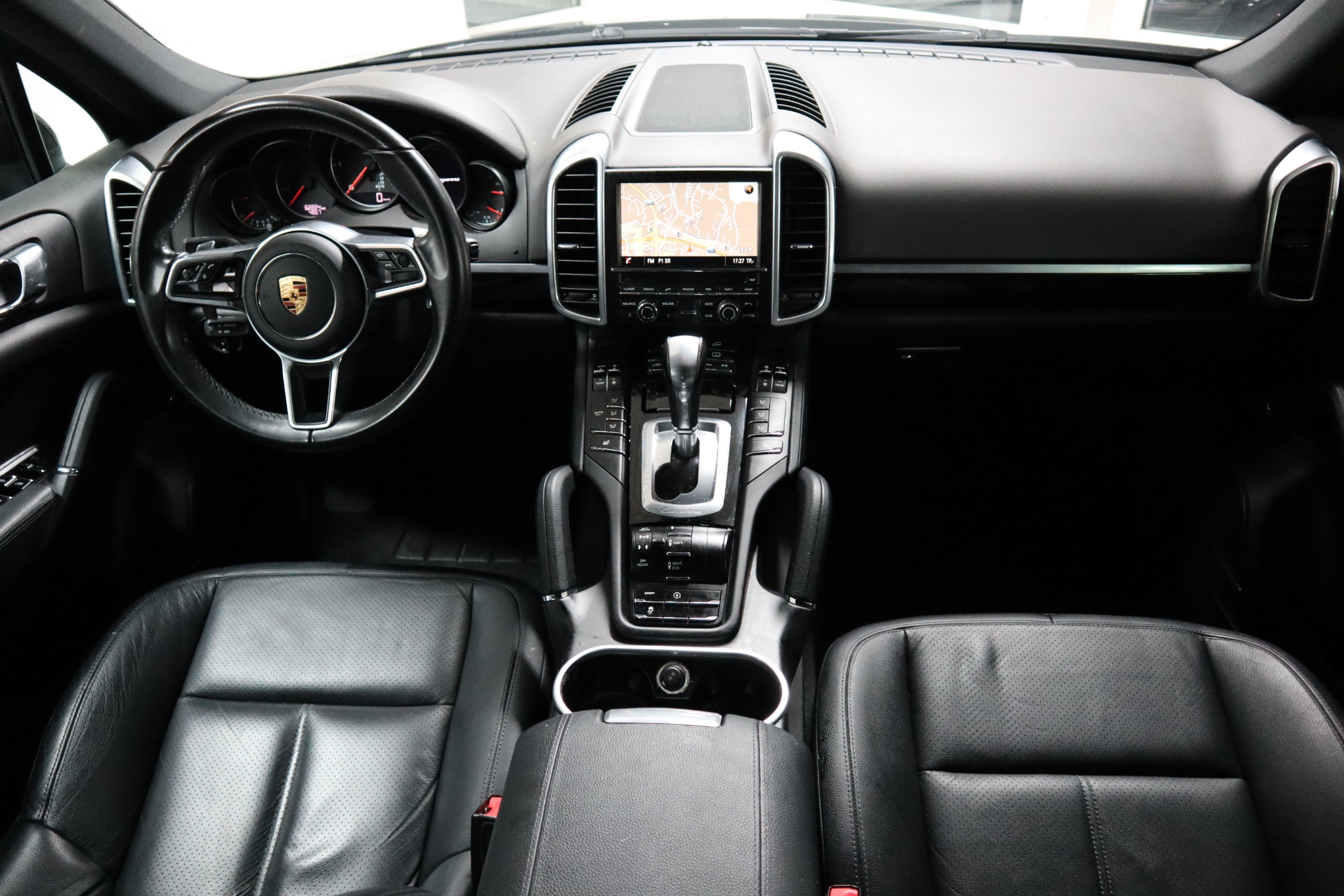 Porsche Cayenne 2016, kuva 6/45