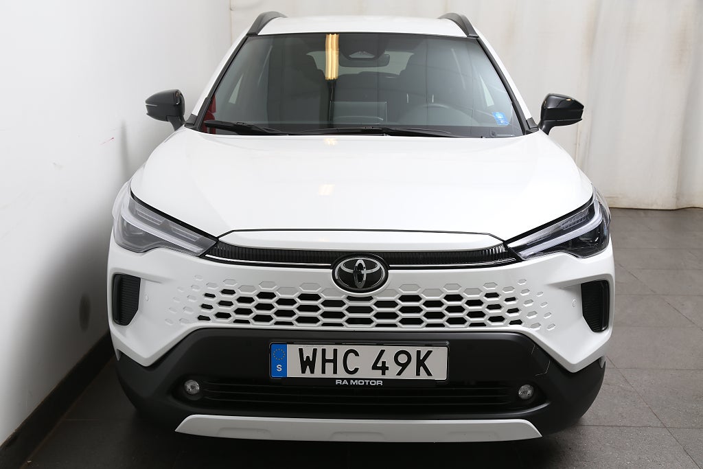 Toyota Corolla Cross 1,8 Hybrid E-CVT 140hk Style Kamera Leasbar 2025