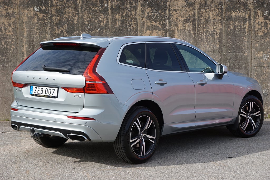 Volvo XC60 T5 250hk R-Design|Drag|Värmare|Keyless|2-Ägare|