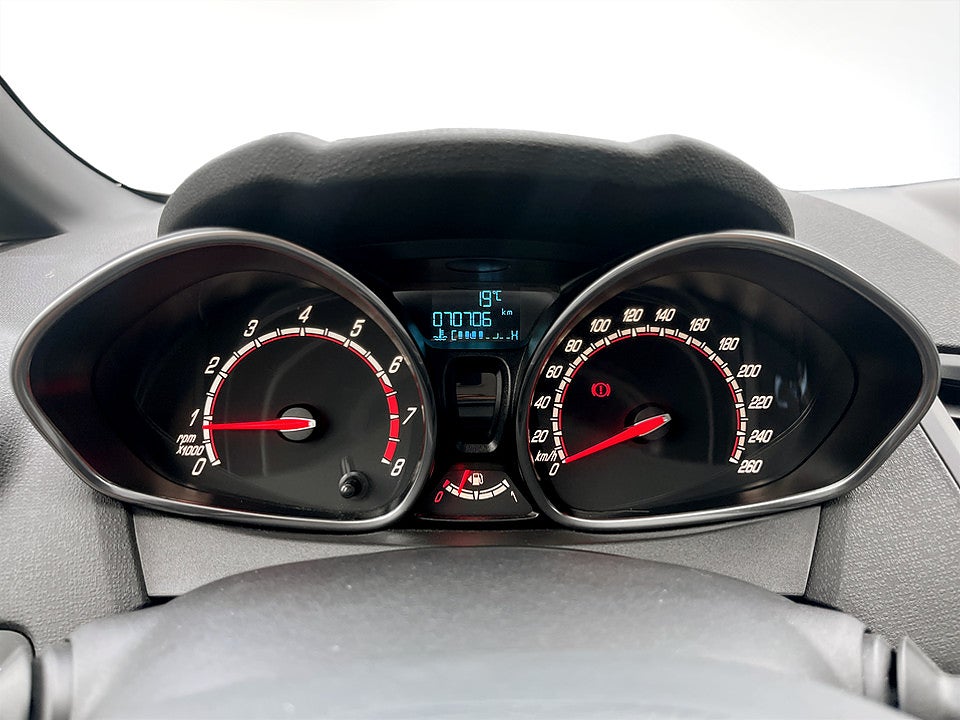 Bild på Ford Fiesta ST 3D 182hk FARTHÅLLARE BLUETOOTH