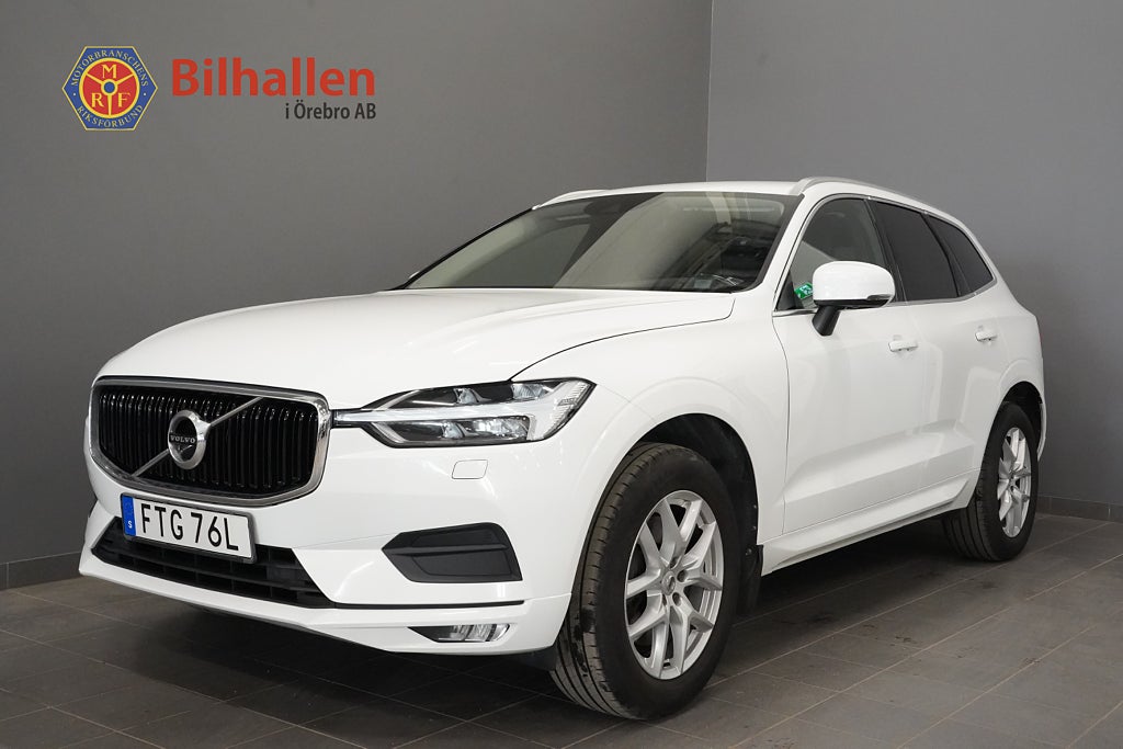 Volvo XC60 D4 AWD Momentum /360 Läder VoC Navi Drag HuD