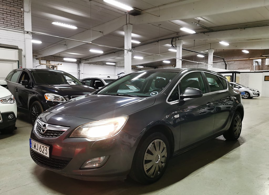 Opel Astra 1.7 CDTI Enjoy Euro 5 & Nyservad