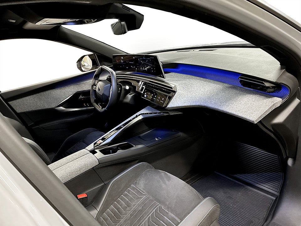 Bild på Peugeot 5008 GT HYBRID 145hk Aut 7-SITS 360-KAMERA