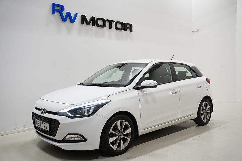 Halvkombi Hyundai i20 1 av 17