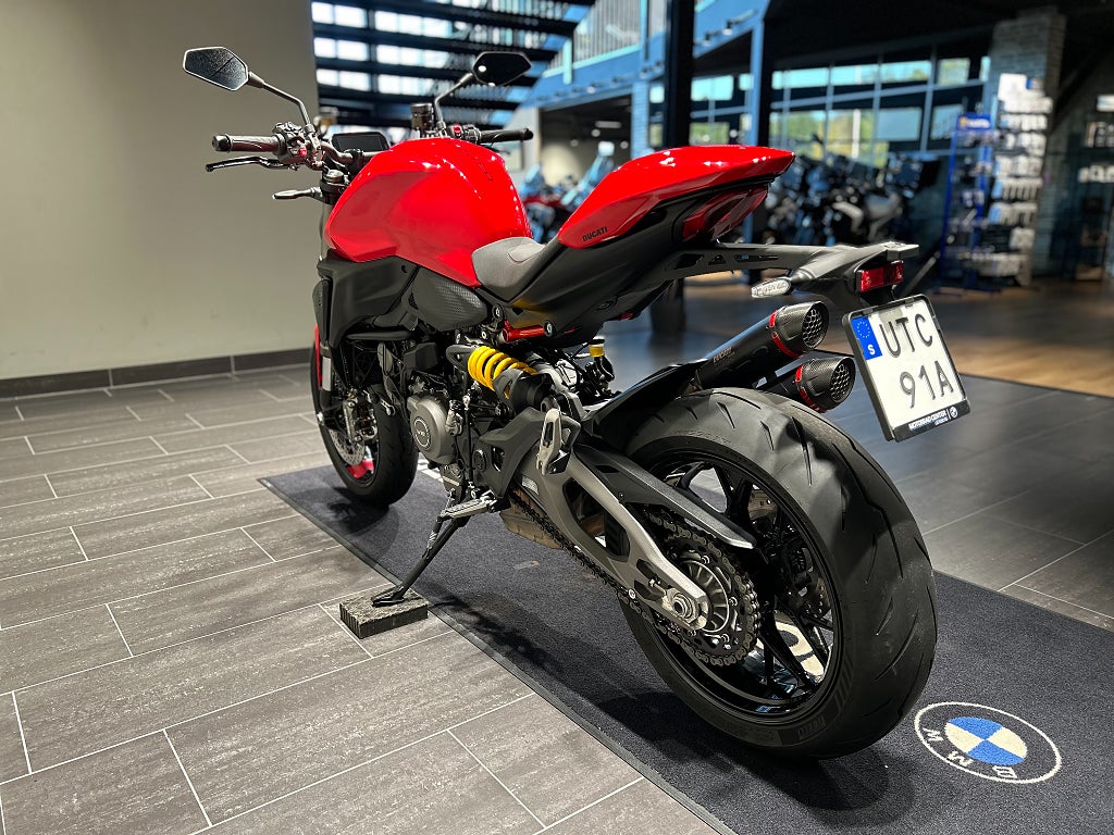 Ducati Monster V2 Plus DQS/ Termignoni slip-on / Endast 214 mil!
