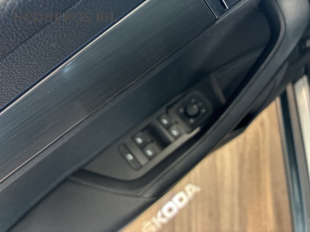 Skoda Karoq 1.5 TSI ACT Style  thumbnail