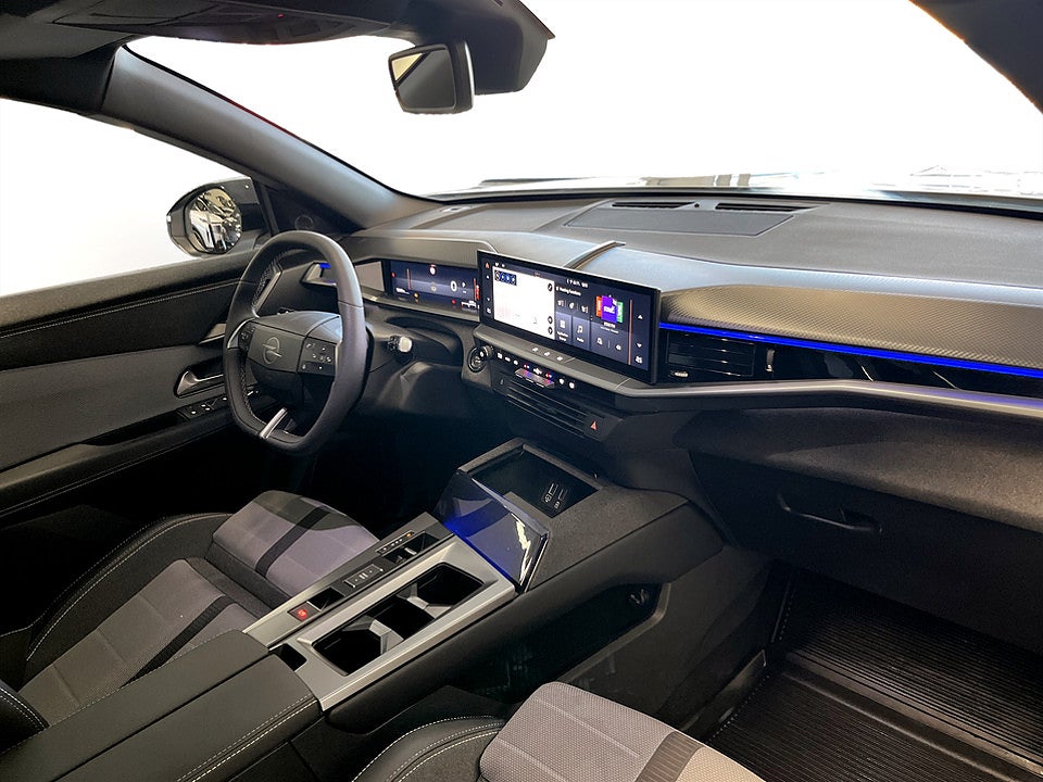 Bild på Opel Grandland GS Hybrid 145hk Aut PANO B-KAMERA RATTVÄRME