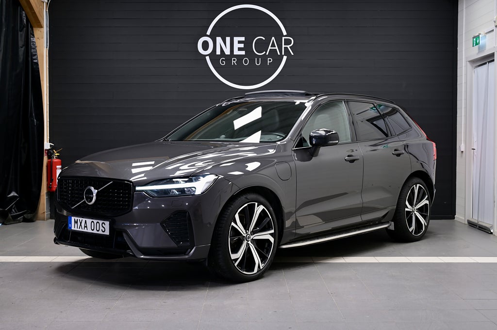 Volvo XC60 Recharge T6 AWD R-Design MOMS Pano B&W Luft Drag HuD