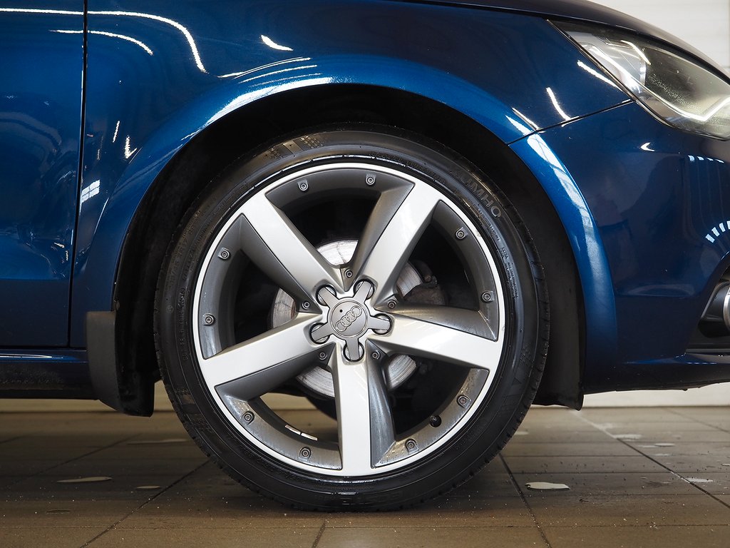 Audi A1 Sportback 1.2 TFSI 86hk | Teknikpaket | Motorvärmare 2013