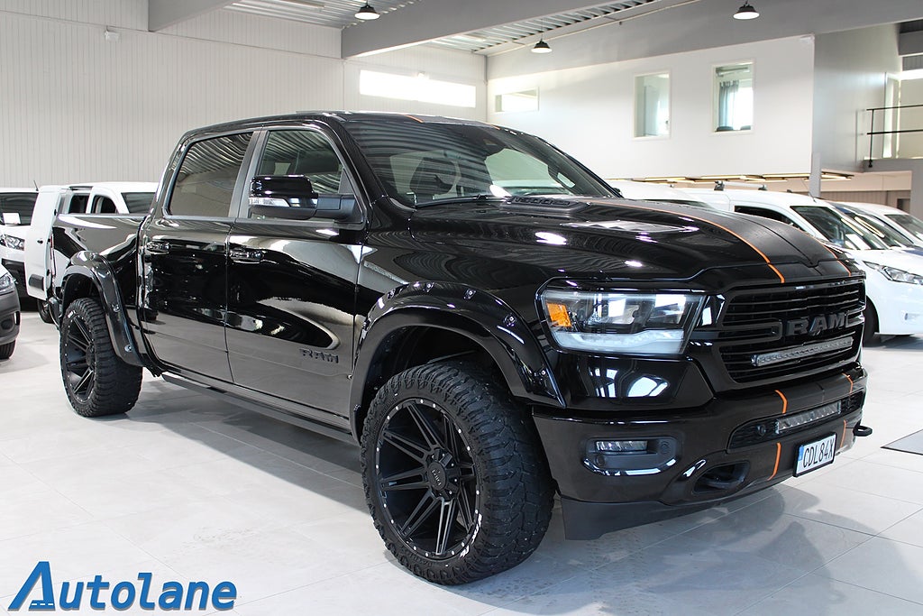 Dodge RAM 1500 Dubbelhytt 5'7" box 5.7 V8 HEMI 4x4 LARAMIE 22",Pano