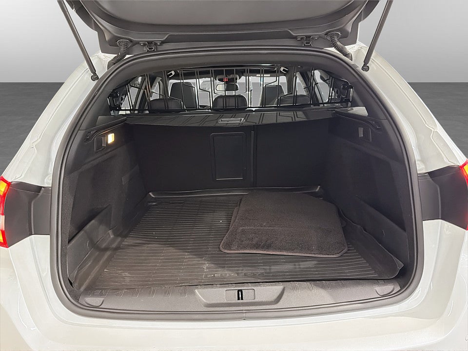 Bild på Peugeot 308 SW GT-Line 1.2 PT 130hk Aut PANO NAVI