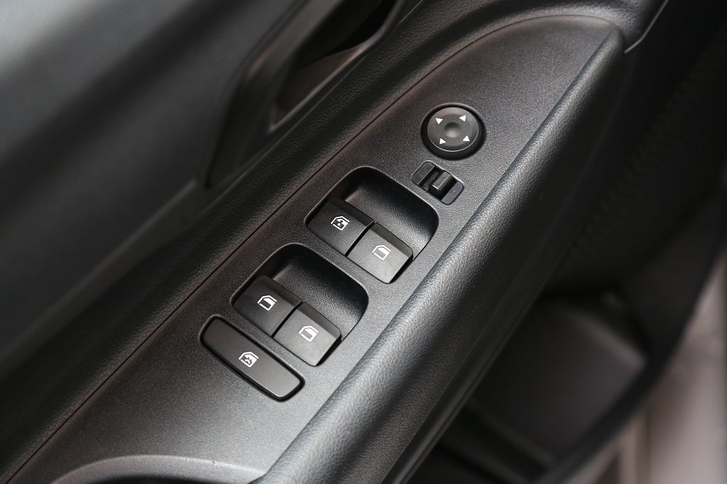 Hyundai i20 1,0 T-GDI 100hk 7DCT MHEV Essential Nybilsgaranti 2023