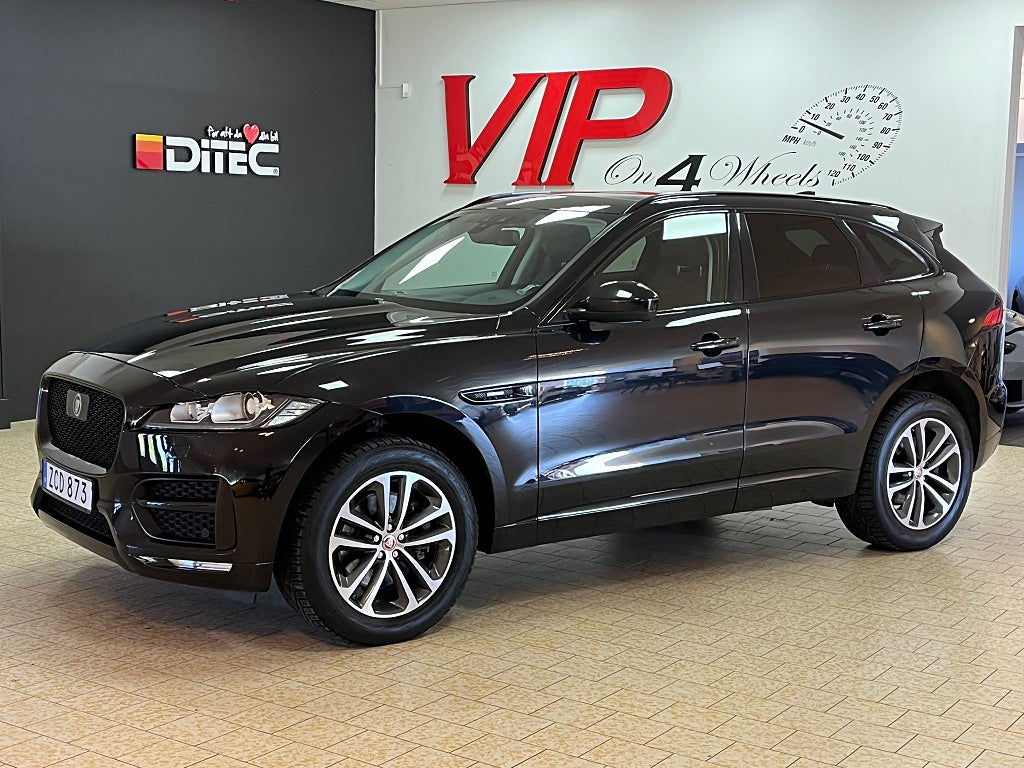 Jaguar F-Pace 30d (300hk) AWD R-Sport panorama