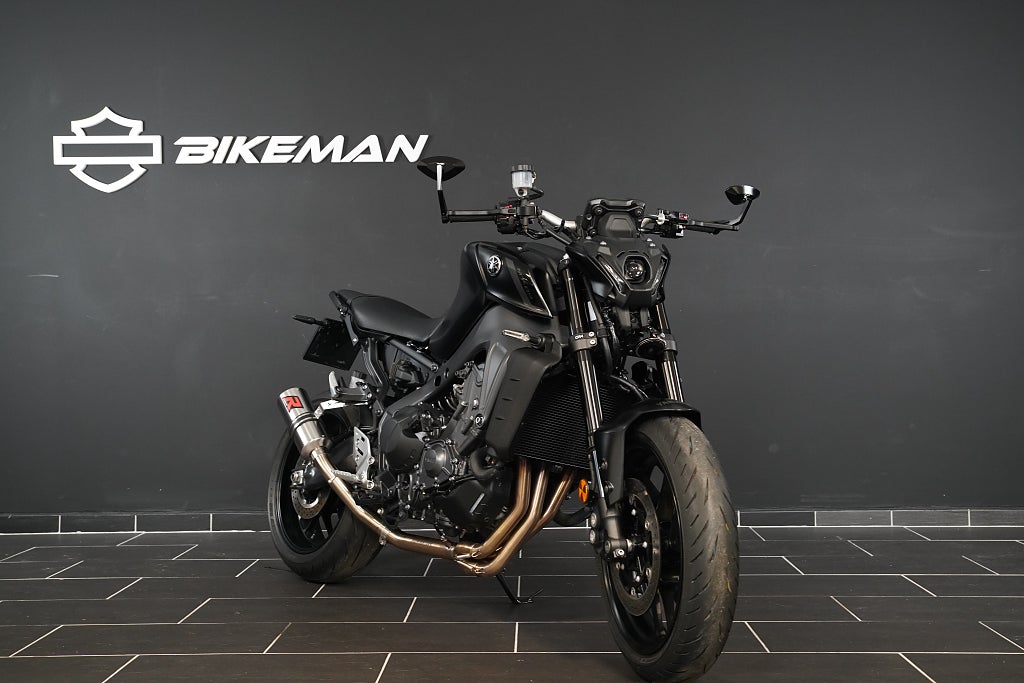 Yamaha MT-09 Dominator