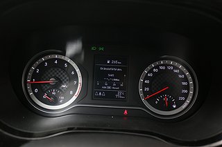 Halvkombi Hyundai i10 12 av 15