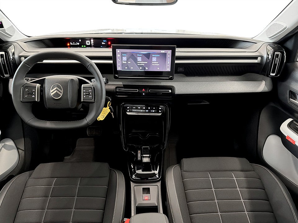 Bild på Citroën C3 MAX Hybrid 110hk - OMGÅENDE LEVERANS!