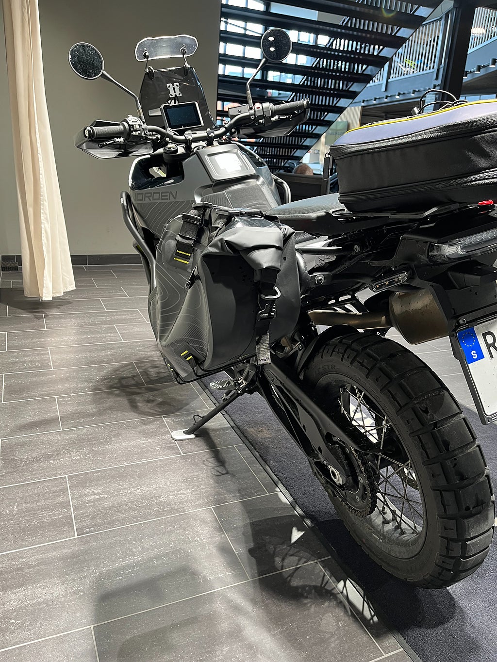 Husqvarna Norden 901 /3,45%/ väskor / quickshift / ABS