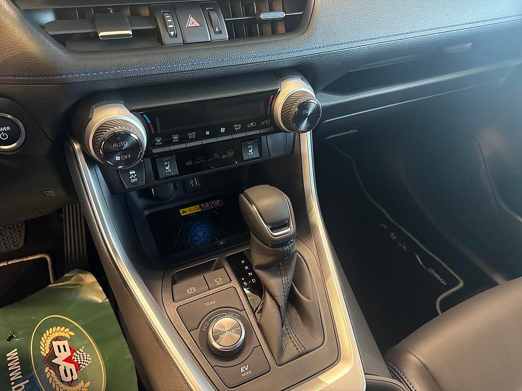 Toyota RAV4 2025 - miniatyr 15