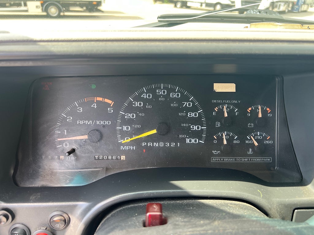 GMC SIERRA C3500 HD Garagebärgare