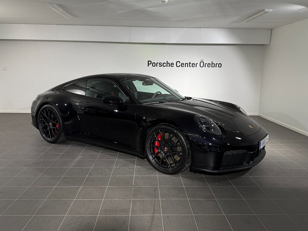 Porsche 911 Carrera GTS 