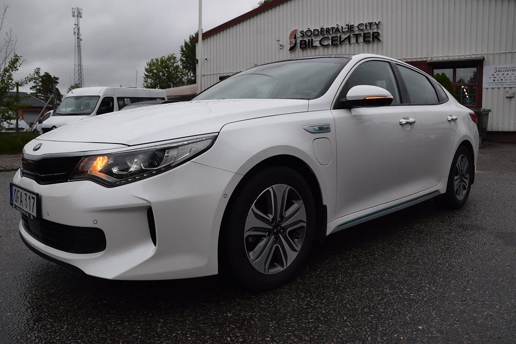 Kia Optima Plug-in Hybrid Executive Euro 6 Panorama Skinn