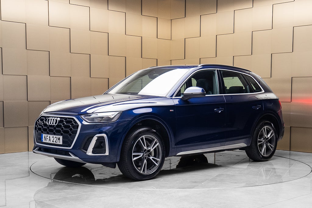 Audi Q5 55 TFSI e quattro S Line / Pano / Drag / Kamera