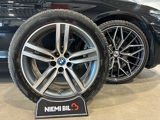 BMW 530e xDrive Touring PLUG-IN Drag Värmare Kamera S&V-däck