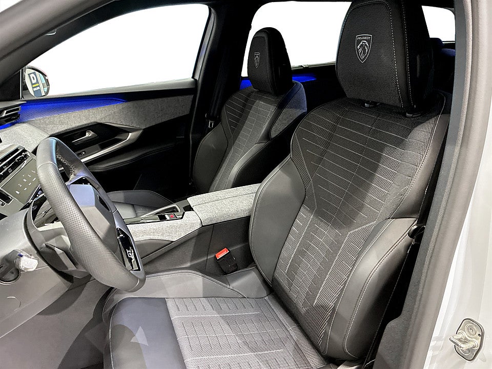 Bild på Peugeot 5008 GT Hybrid 145hk Aut - NYA VINTERHJUL INGÅR!