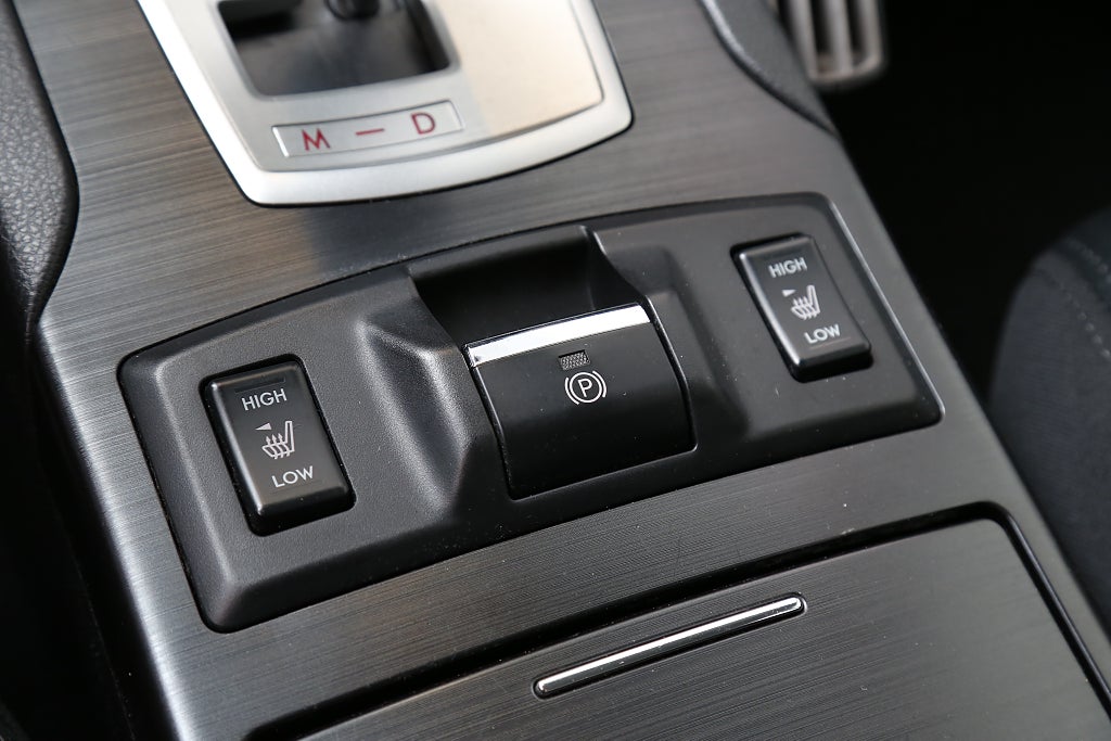 Subaru Legacy 2,5i 173hk Business AWD Kombi Motorv Drag 2013