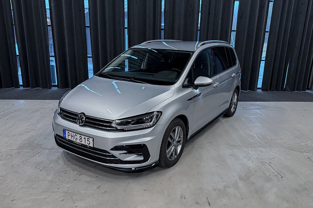 Volkswagen Touran 1.4 TSI|R line|Kamera|Drag|Värmare|7sits 