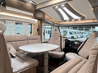 Husbil-integrerad Kabe TM IMPERIAL 910 T 12 av 38