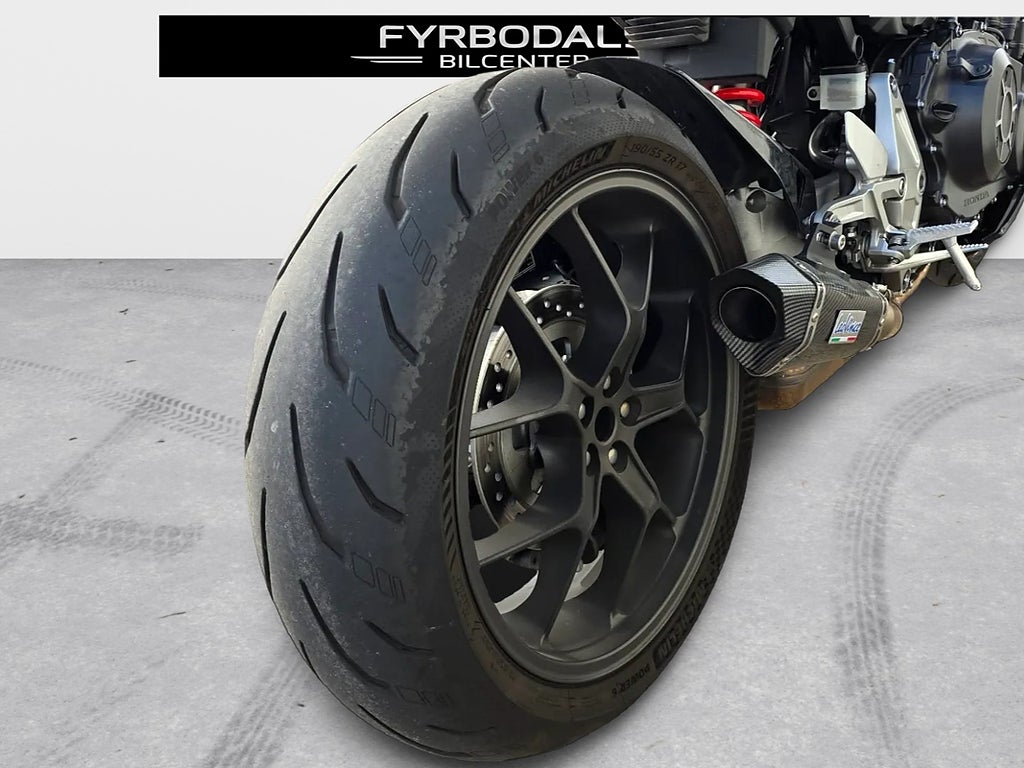 Honda Powersports CB1000R 1,0 146hk CB 1000R Kolfiber Toppskick 835kr/månaden 2019, bild 12