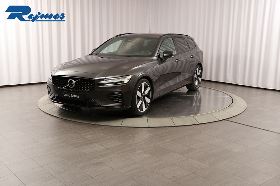 Volvo V60 Recharge T6 II Plus Dark