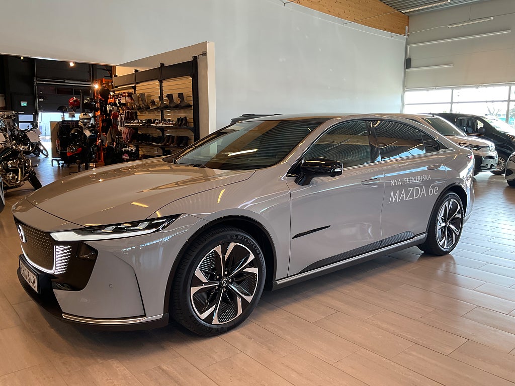 Mazda 6e 258 hk 68,8 Takumi Plus Pano 360-Kamera DEMO