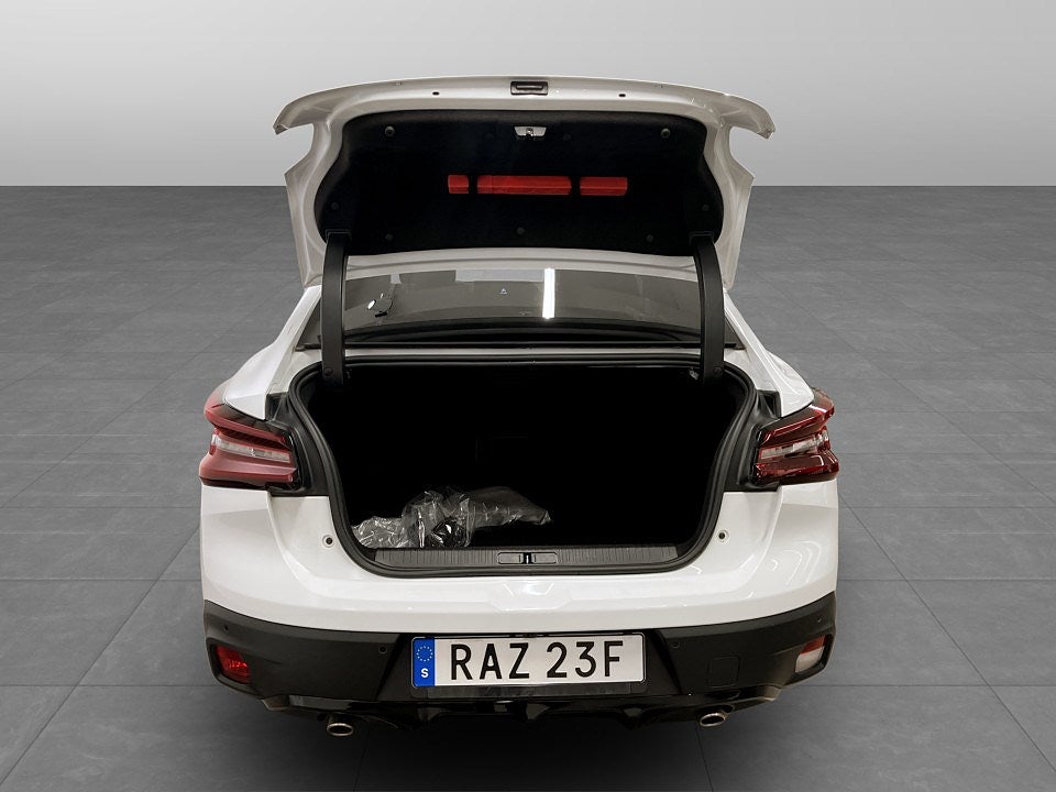 Bild på Citroën C4 X Shine 1.2 PT 130hk Aut - 360-KAMERA, RATTVÄRME