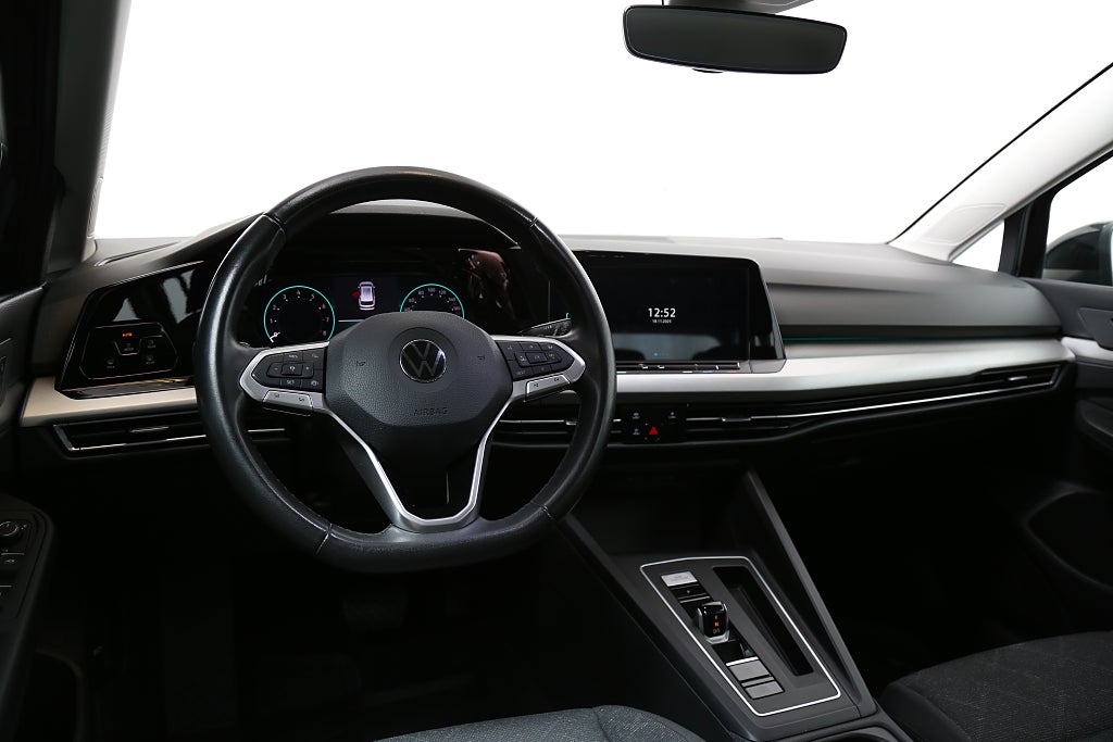 Volkswagen Golf 1,5 eTSI 131hk Aut Sportscombi 2022