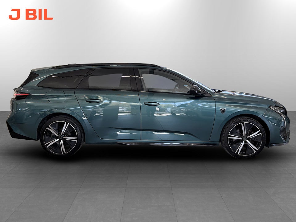 Bild på Peugeot 308 sw SW GT 1.2 PT 130hk Aut 360 B-KAMERA CARPLAY