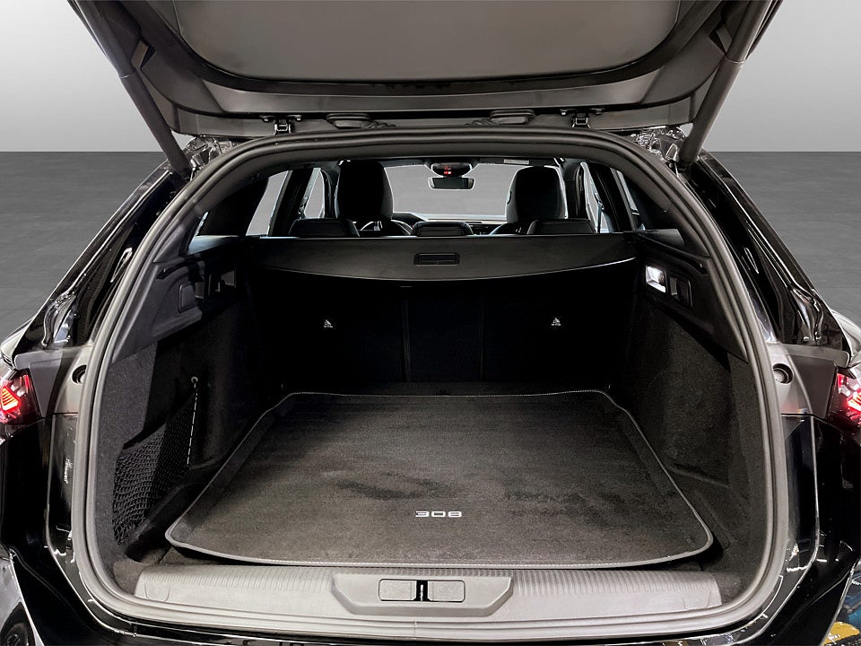 Bild på Peugeot 308 SW GT 1.5 BlueHDi 130hk Aut ELSTOL B-KAMERA CARPLAY