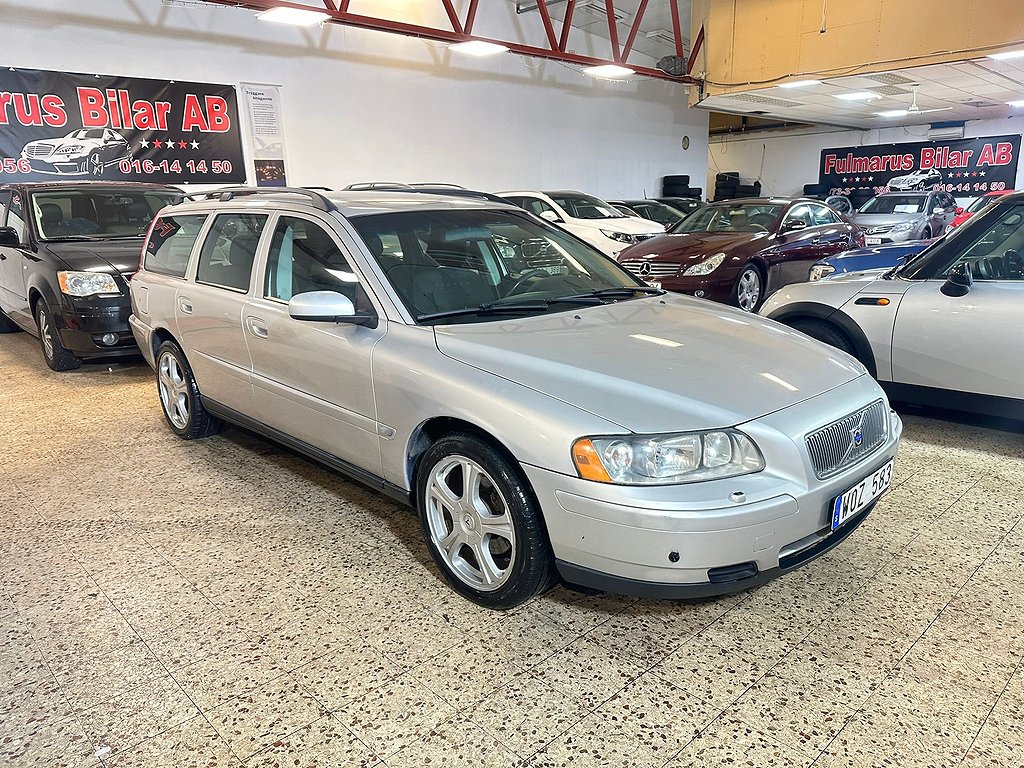 Volvo V70 2.4 Besiktigad & Ny Servad Dragkrok 140hk