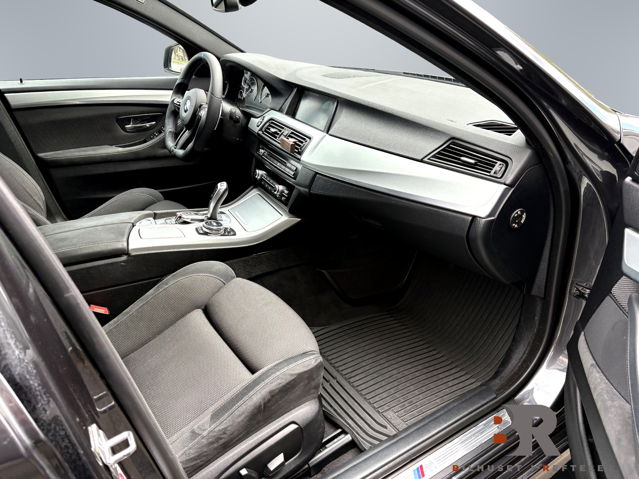 BMW 520 2014, bild 7/43