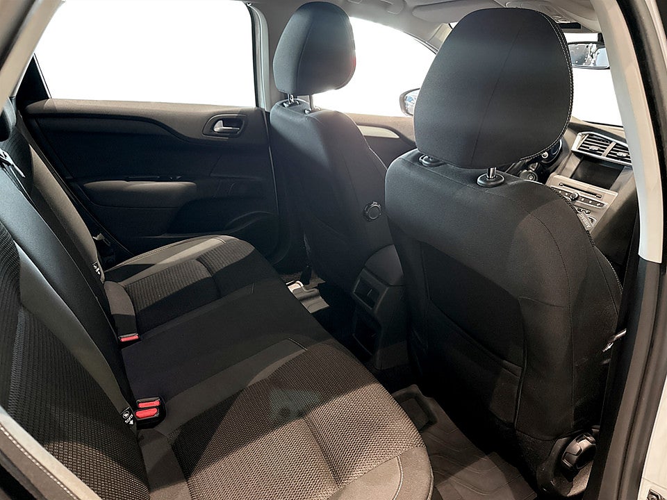 Bild på Citroën C4 1.2 e-THP 130hk Aut - BACKSENSORER ACC