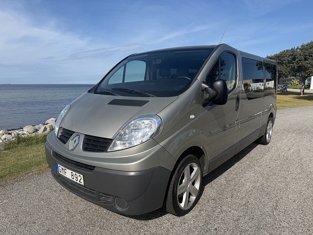 Renault Trafic Minibuss 9 Säte 2.0 