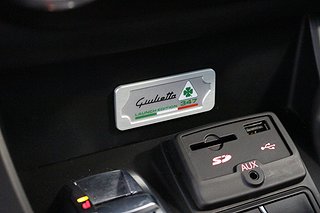 Halvkombi Alfa Romeo Giulietta 22 av 26