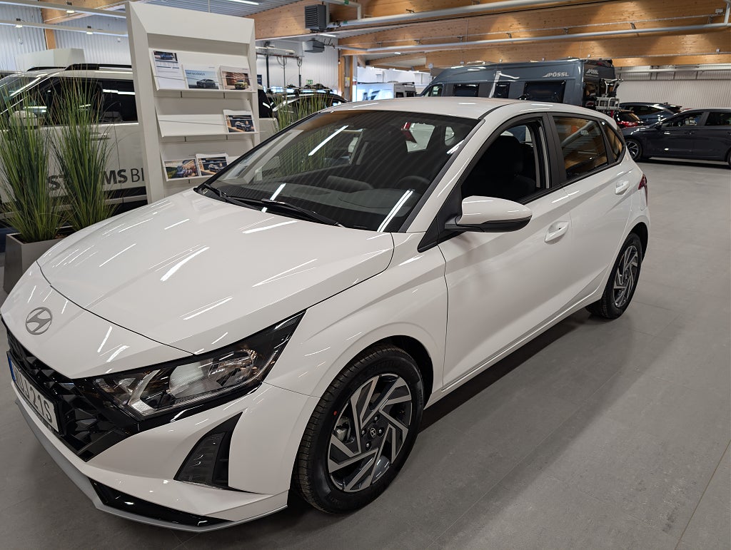 Hyundai i20 Essential Automat *Snabb leverans*