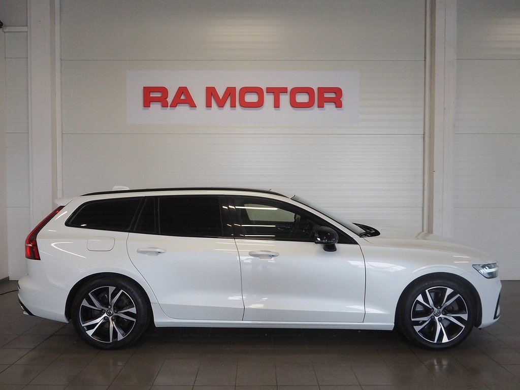 Volvo V60 T8 AWD 392hk R-Design | Drag | Pano | Navi | 2020