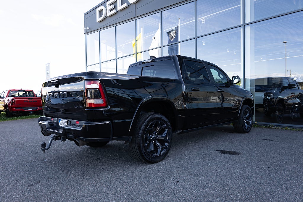 RAM 1500 5.7 V8 HEMI Limited Night Edition Nya bromsar Cut-Out