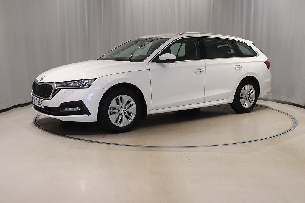 Skoda Octavia Kombi 1.5 TSI G-Tec 130hk Aut Drag Värmare Kamera 2024